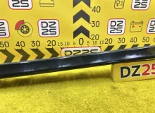 Накладка на порог TOYOTA COROLLA FIELDER 2014 7690113060 NKE165G 1NZFXE, передняя правая