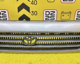 Решетка радиатора Toyota