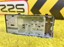 Блок управления стеклоподъемниками NISSAN NV200 2011 25401JX00A VM20 HR16DE, передний правый