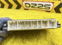 Блок управления двс TOYOTA HIACE 2009/Цвет 1E7 8966126F10 KDH206V 1KDFTV, передний