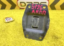 Подушка коробки передач TOYOTA HIACE 1998 1230354041 KZH106W 1KZTE, задняя