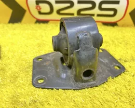 Подушка коробки передач Toyota