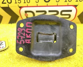 Подушка коробки передач Toyota
