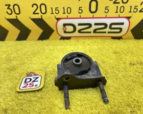 Подушка двигателя Toyota