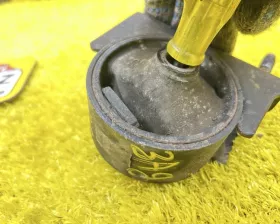 Подушка двигателя Toyota