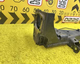 Задняя балка Nissan