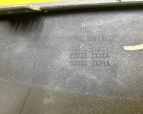 Планка под фары Nissan