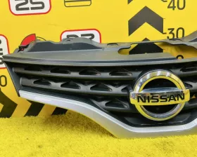 Решетка радиатора Nissan