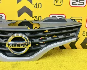 Решетка радиатора Nissan
