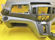 Торпеда NISSAN NV200 2011 68100JX01A VM20 HR16DE, передняя