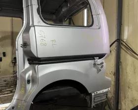 Крыло заднее NISSAN