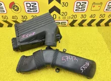 Корпус воздушного фильтра BMW X5 2008 13717548885 E70 N52B30AF, передний