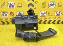 Корпус воздушного фильтра BMW X5 2008 13717548885 E70 N52B30AF, передний