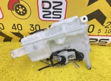 Бачок стеклоомывателя TOYOTA HIACE 2009/Цвет 1E7 8531526100 KDH206V 1KDFTV, передний