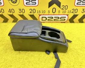 Бардачок между сиденьями TOYOTA