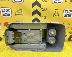 Бардачок между сиденьями Toyota