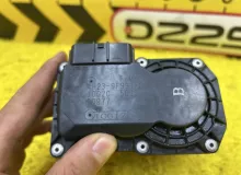 Заслонка дроссельная Land Rover RANGE ROVER 2005/Цвет 697 4637031 L322 428PS, передняя