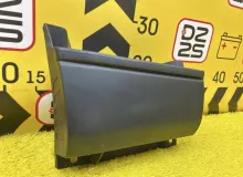 Подножка TOYOTA HIACE 2009/Цвет 1E7 5177326023 KDH206V 1KDFTV, передняя правая