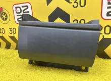 Подножка TOYOTA HIACE 2009/Цвет 1E7 5177326023 KDH206V 1KDFTV, передняя правая