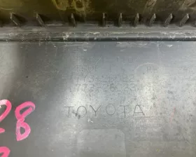Подножка Toyota