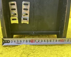 Бардачок между сиденьями MITSUBISHI