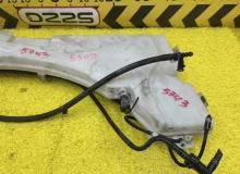 Бачок стеклоомывателя BMW X5 2008 61677161477 E70 N52B30AF, передний