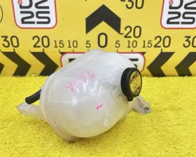 Бачок расширительный Toyota
