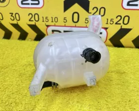 Бачок расширительный Toyota