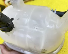 Бачок расширительный Toyota