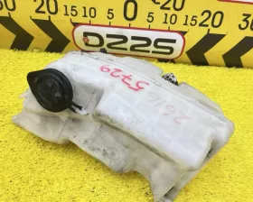 Бачок стеклоомывателя Toyota