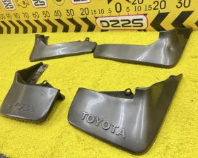 Брызговики комплект Toyota