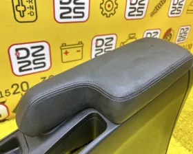 Бардачок между сиденьями Honda