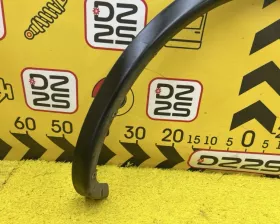 Накладка на крыло Nissan