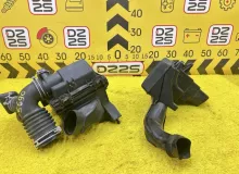 Корпус воздушного фильтра LEXUS CT200H 2012 1770037292 ZWA10 2ZRFXE, передний