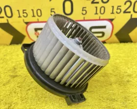 Мотор печки Mitsubishi