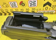 Бардачок между сиденьями Mercedes-Benz E-CLASS 2009 21268022509 WDD212 M272E30|M272952, передний