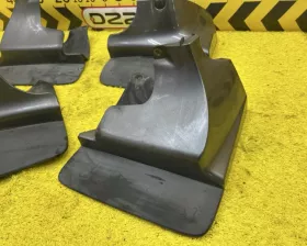 Брызговики комплект Toyota