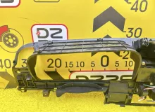 Консоль спидометра TOYOTA HIACE 1996 5540426260 KZH106G 1KZTE, передний