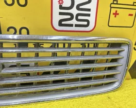Решетка радиатора Toyota