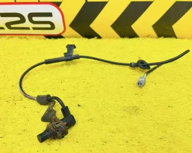Датчик abs Toyota