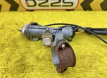 Замок зажигания TOYOTA HIACE 1996 4528026151 KZH106G 1KZTE, передний
