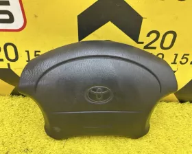 Подушка безопасности водителя Toyota