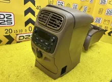 Бардачок между сиденьями CHEVROLET TRAILBLAZER 2002 89045289 GMT360 LL8, передний