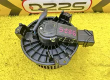Мотор печки TOYOTA HIACE 2009/Цвет 1E7 8710326060 KDH206V 1KDFTV, передний
