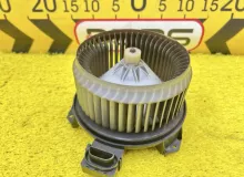 Мотор печки TOYOTA HIACE 2009/Цвет 1E7 8710326060 KDH206V 1KDFTV, передний