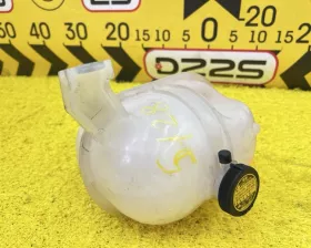 Бачок расширительный Toyota