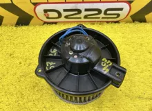 Мотор печки TOYOTA HIACE 1998 8710326010 KZH106W 1KZTE, передний