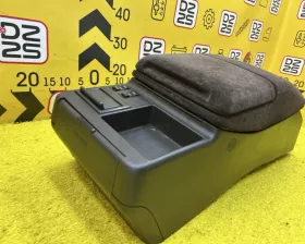 Бардачок между сиденьями TOYOTA