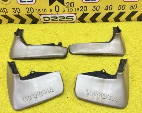 Брызговики комплект Toyota