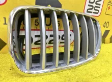 Решетка радиатора BMW X5 2008 51137157687 E70 N52B30AF, передняя левая Решетка радиатора BMW X5 2008 51137157687 E70 N52B30AF, передняя левая